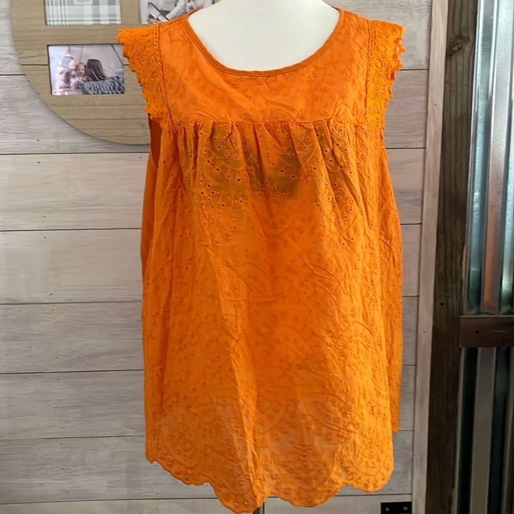 NEW SHEIN Orange Eyelet Front Top 3X